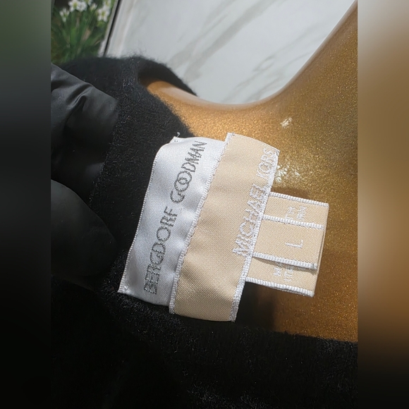 bergdorf goodman sweater - Picture 5 of 5